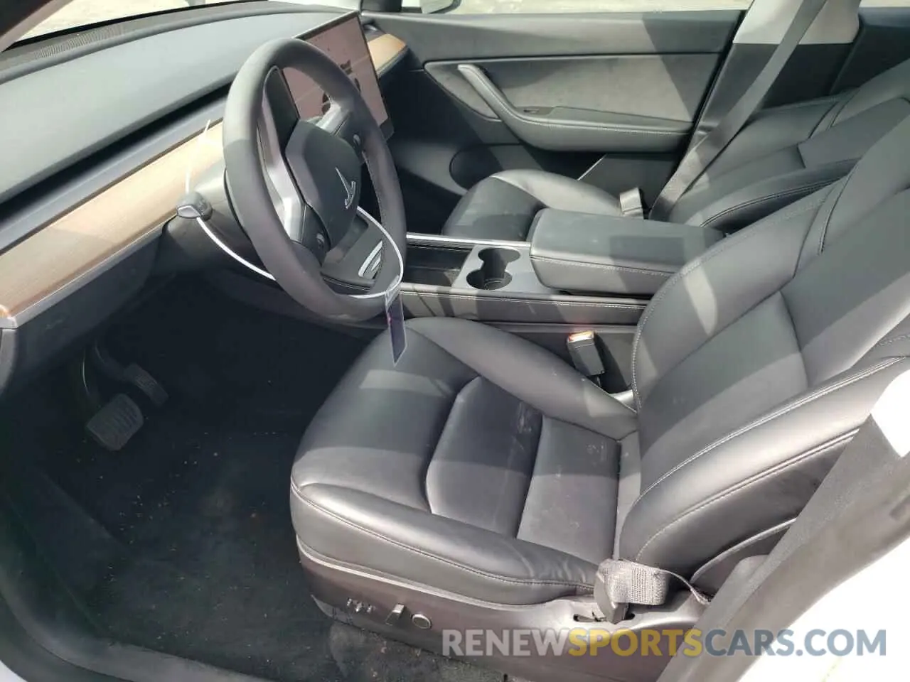 7 Photograph of a damaged car 7SAYGAEEXNF489673 TESLA MODEL Y 2022