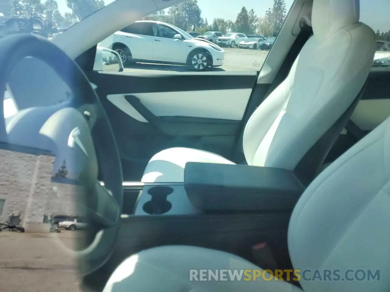 7 Photograph of a damaged car 7SAYGAEEXNF515978 TESLA MODEL Y 2022