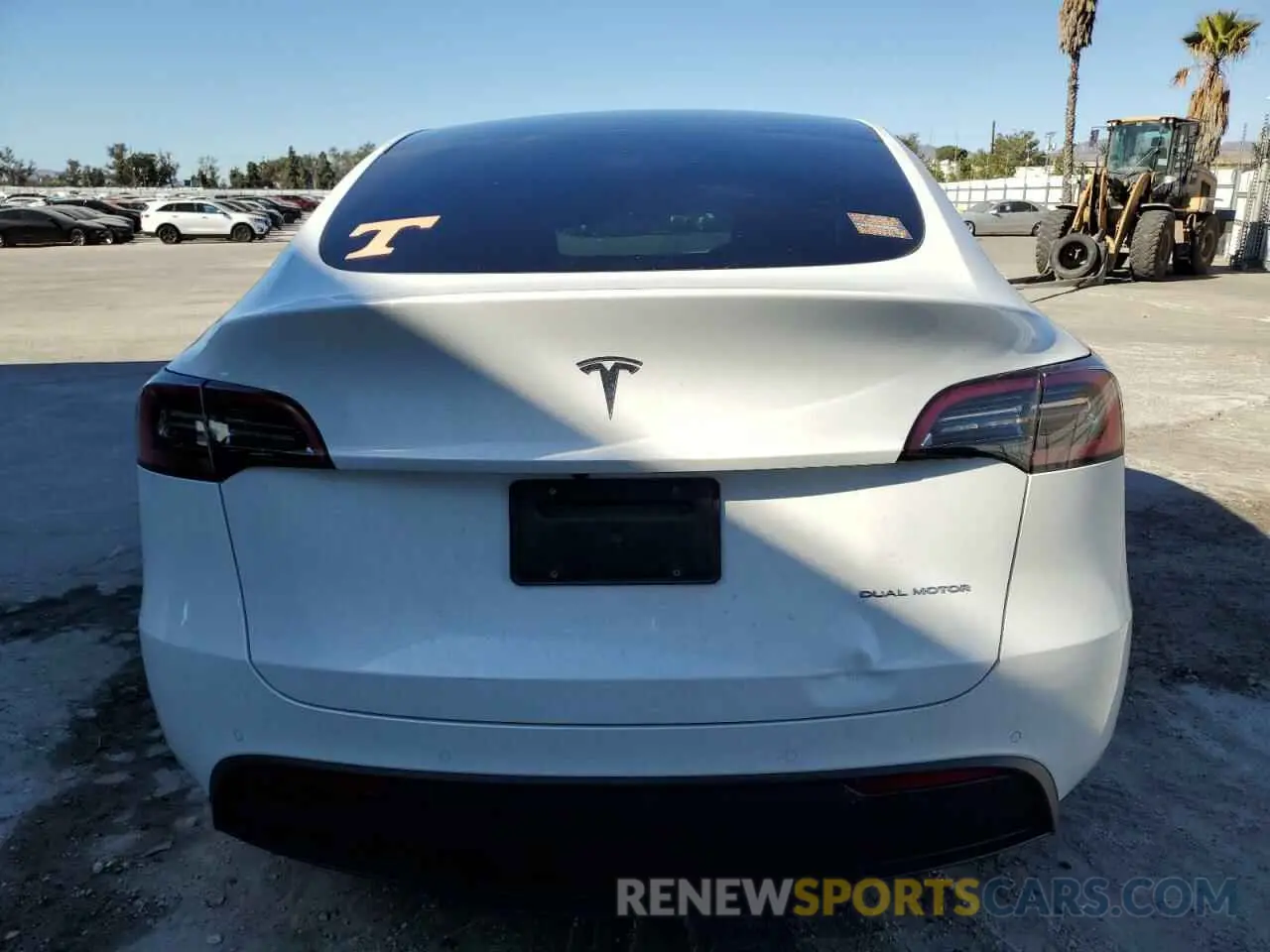 6 Photograph of a damaged car 7SAYGDEE0NA017688 TESLA MODEL Y 2022