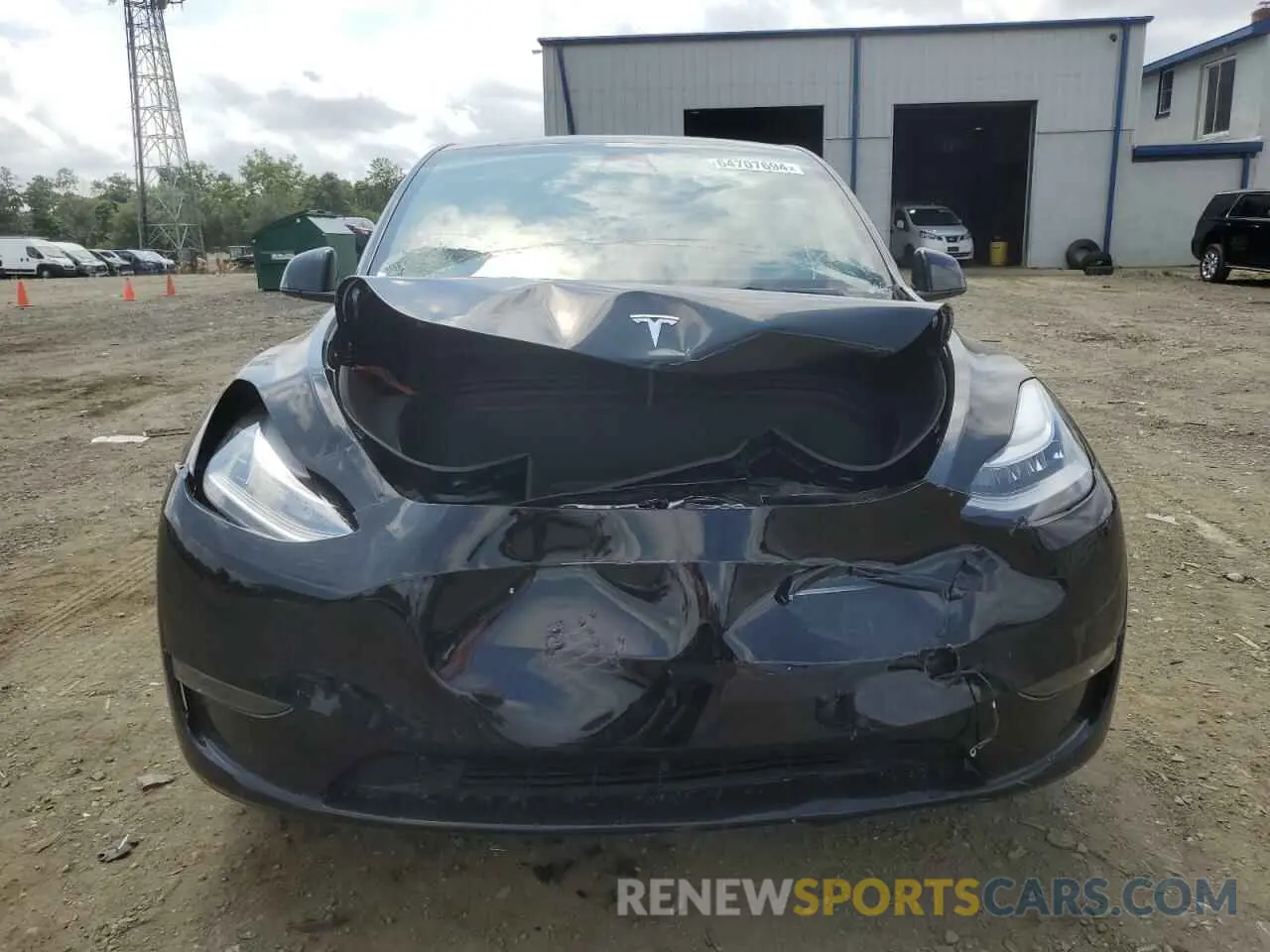 5 Photograph of a damaged car 7SAYGDEE0NA018906 TESLA MODEL Y 2022