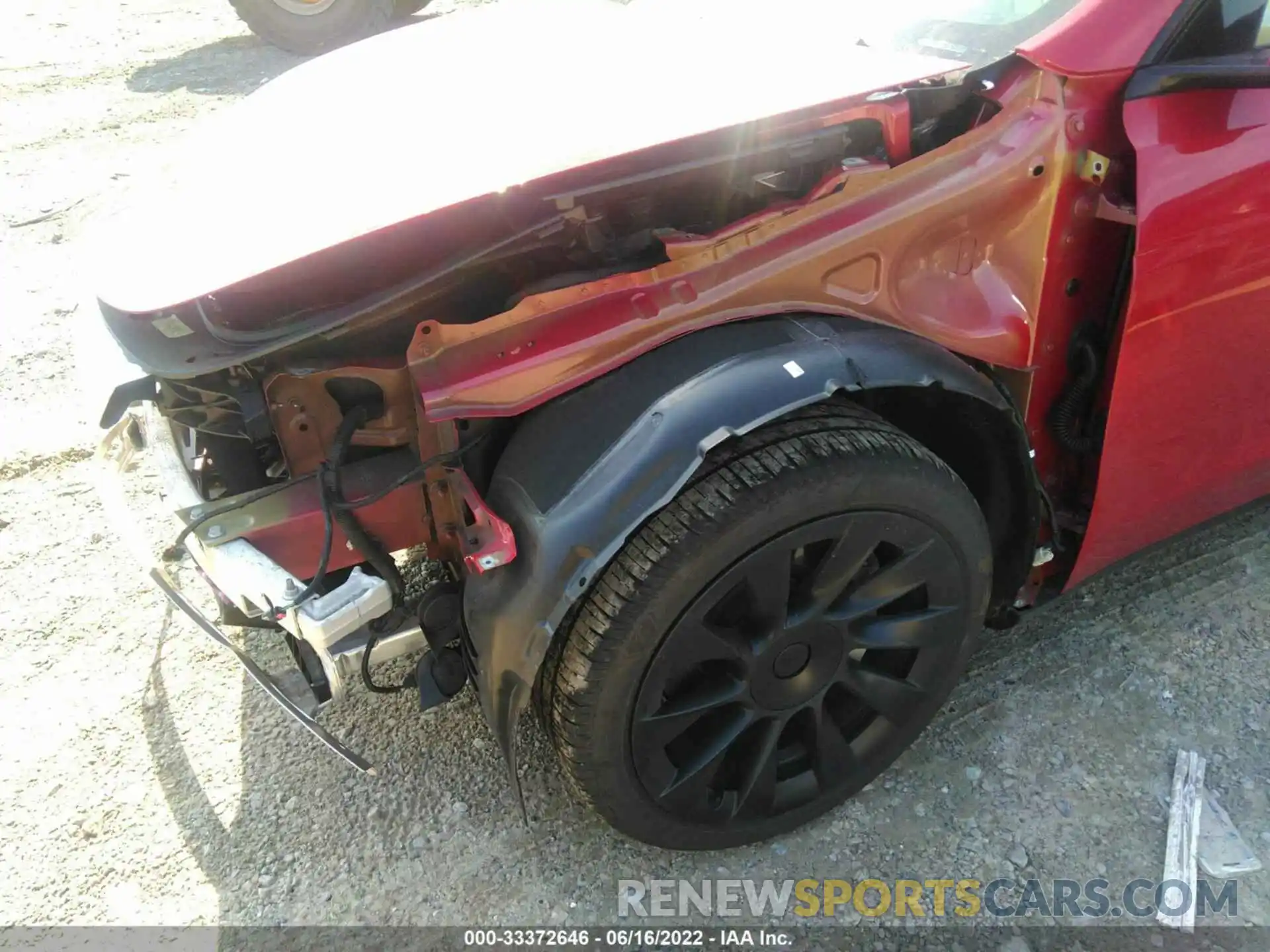 6 Photograph of a damaged car 7SAYGDEE0NF313071 TESLA MODEL Y 2022