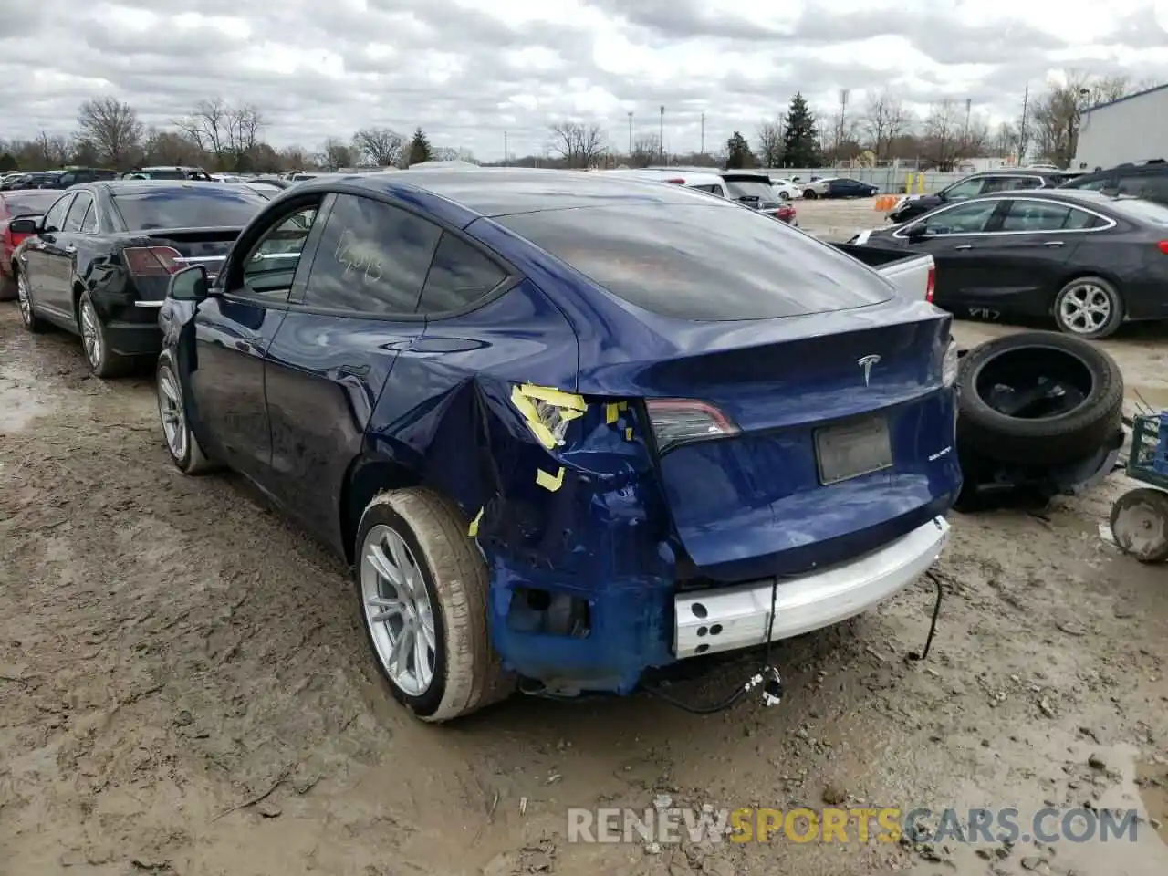 3 Photograph of a damaged car 7SAYGDEE0NF316097 TESLA MODEL Y 2022