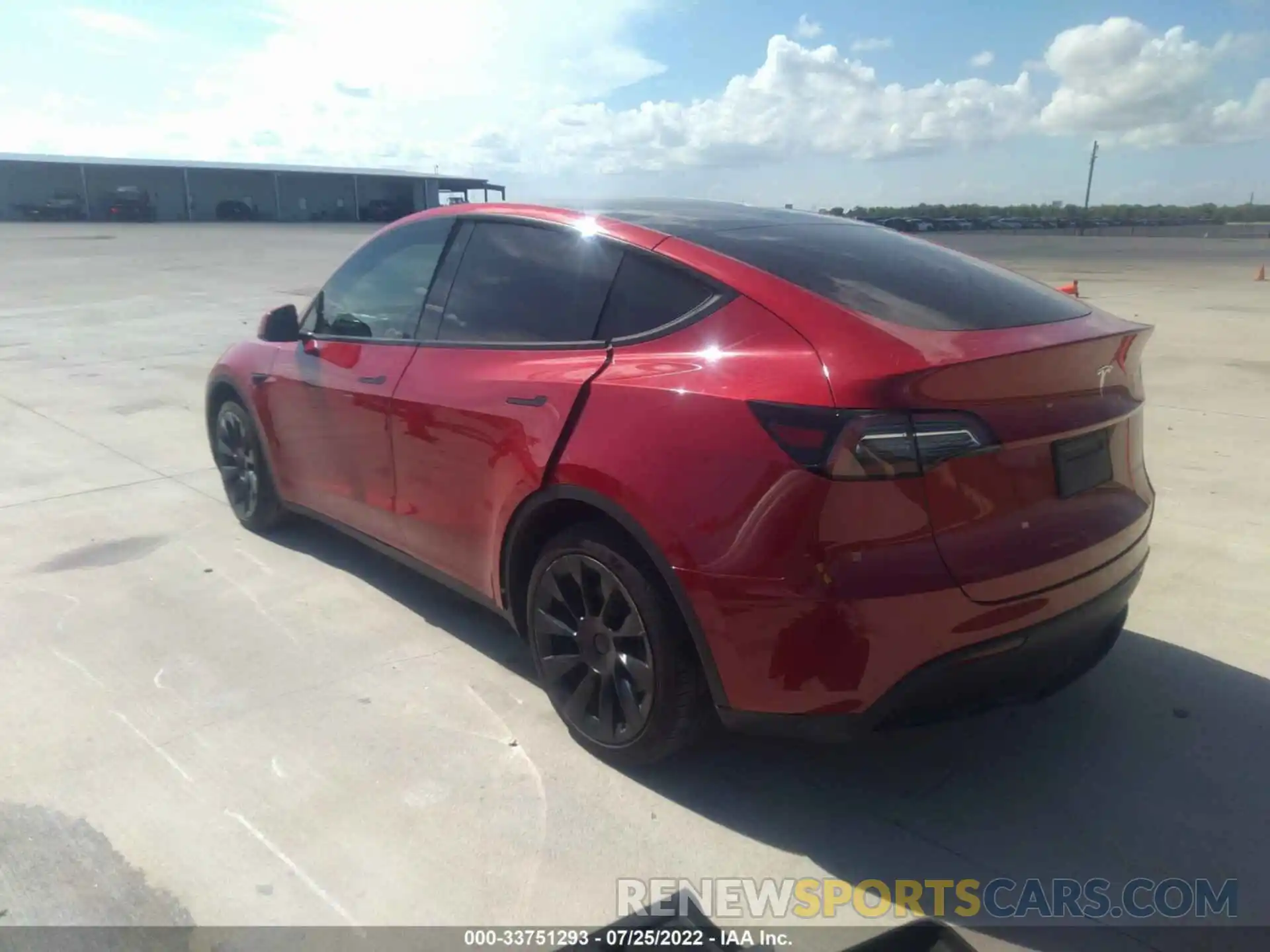 3 Photograph of a damaged car 7SAYGDEE0NF318979 TESLA MODEL Y 2022