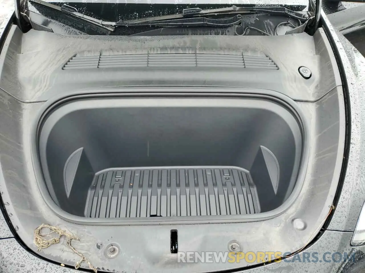 11 Photograph of a damaged car 7SAYGDEE0NF327147 TESLA MODEL Y 2022