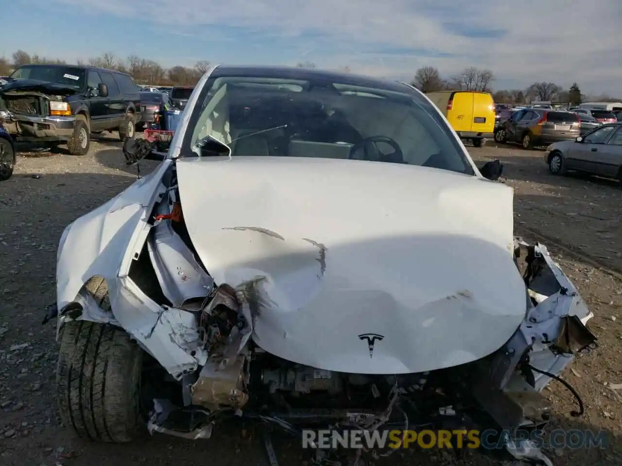 5 Photograph of a damaged car 7SAYGDEE0NF331439 TESLA MODEL Y 2022