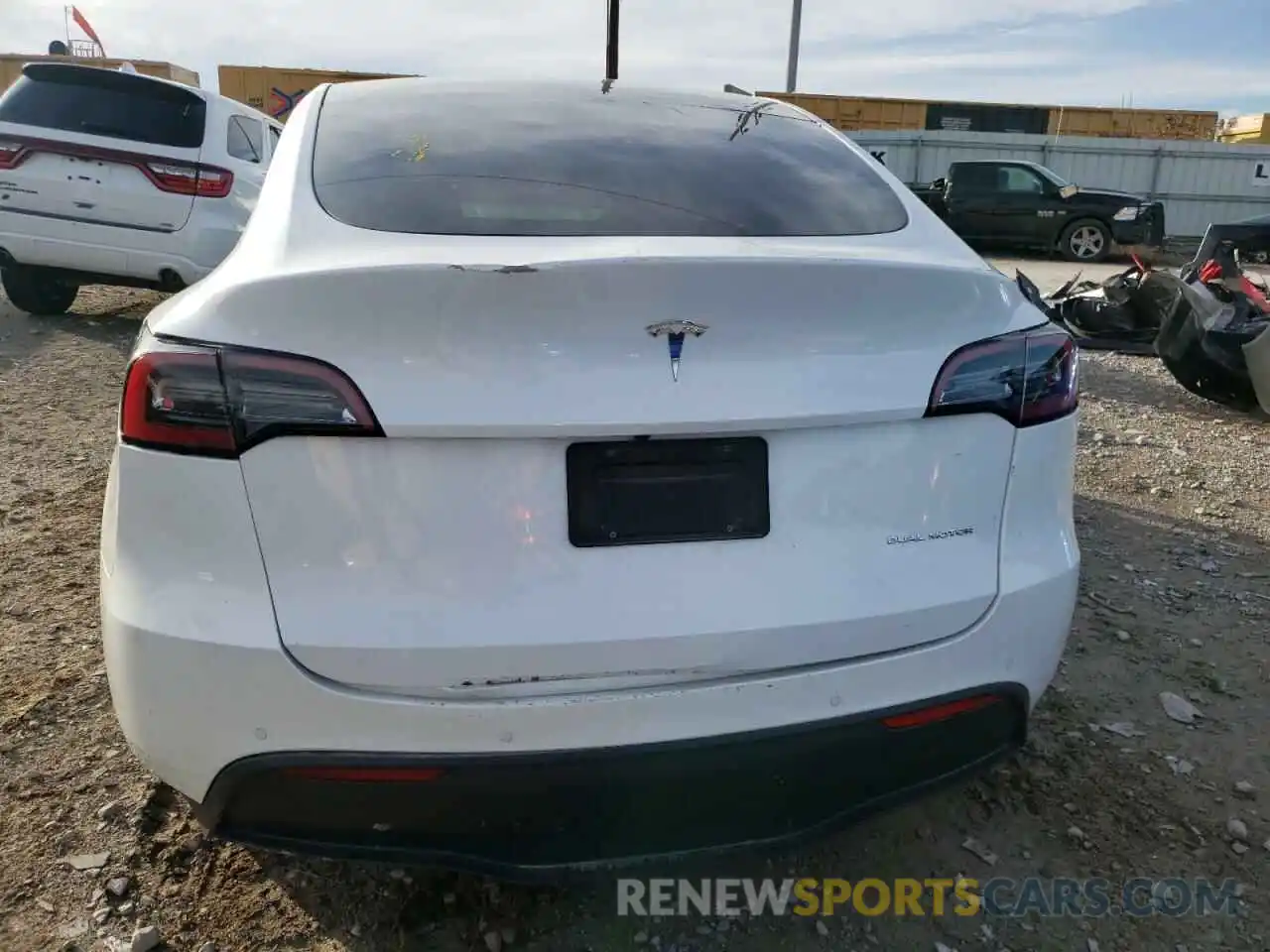 6 Photograph of a damaged car 7SAYGDEE0NF331439 TESLA MODEL Y 2022