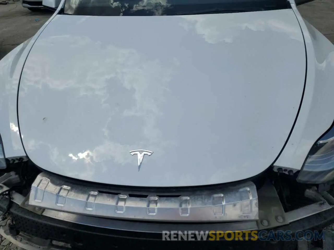 11 Photograph of a damaged car 7SAYGDEE0NF336088 TESLA MODEL Y 2022