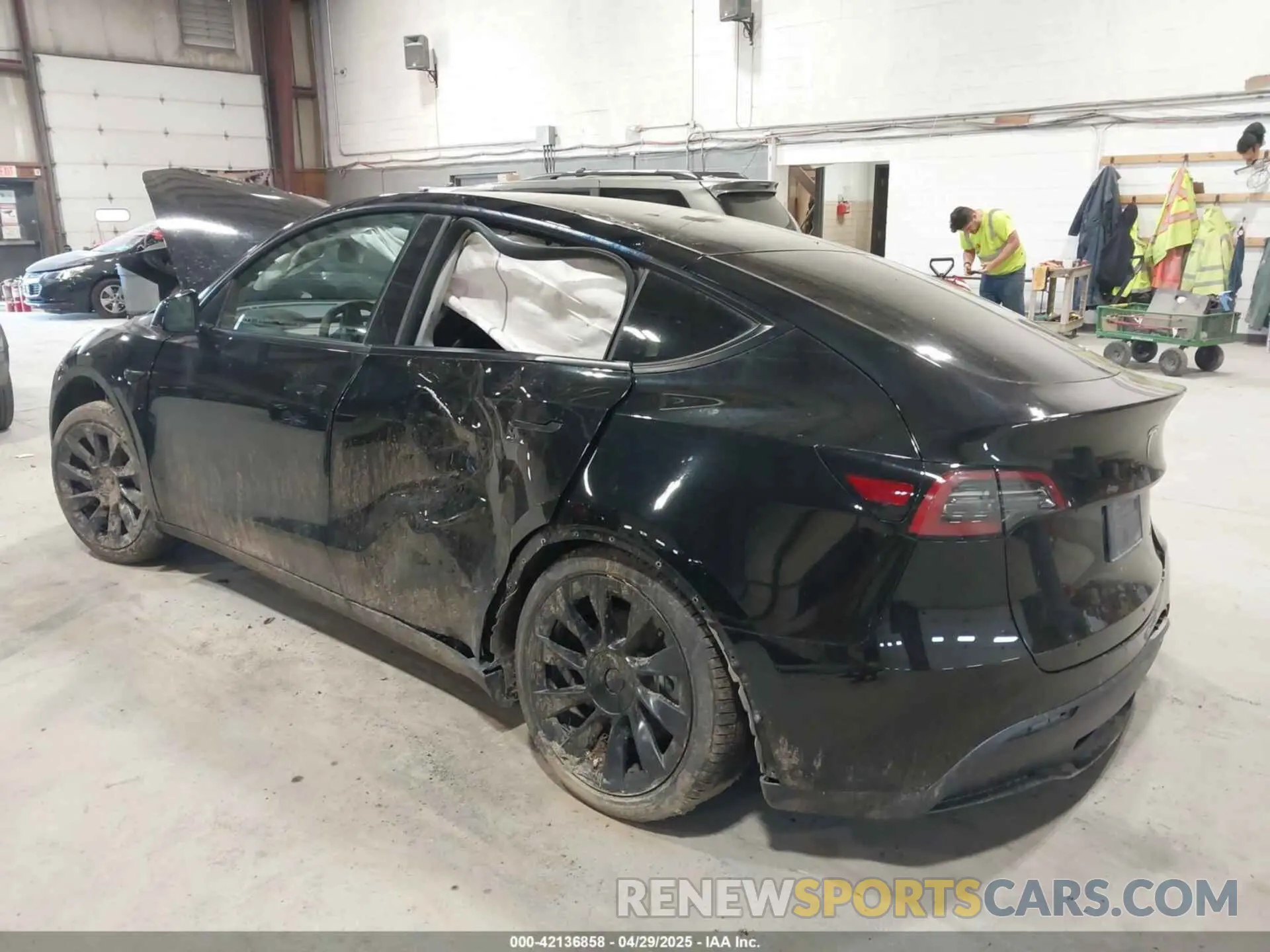 3 Photograph of a damaged car 7SAYGDEE0NF342215 TESLA MODEL Y 2022