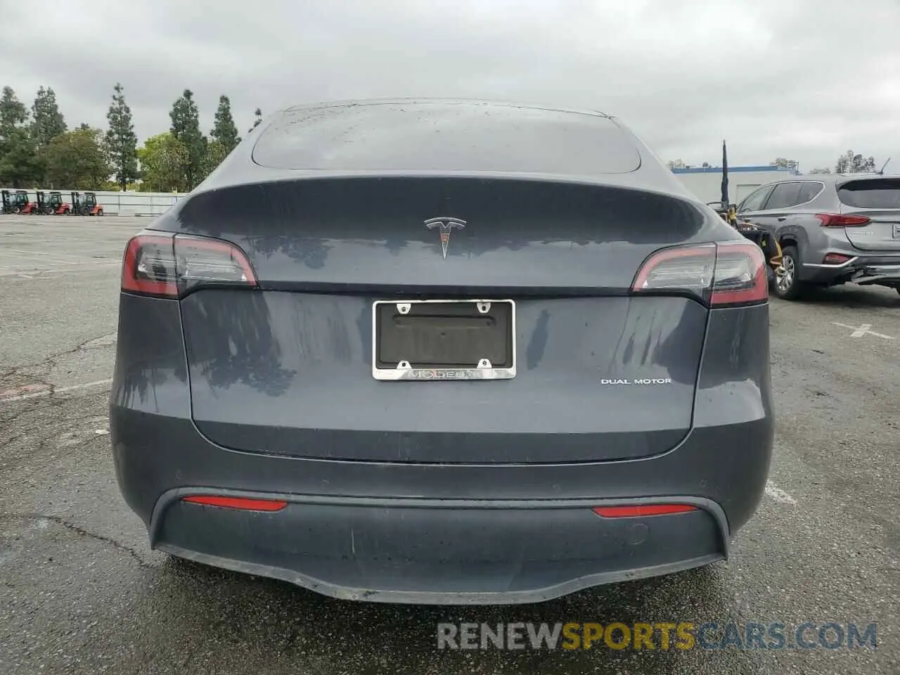 6 Photograph of a damaged car 7SAYGDEE0NF355045 TESLA MODEL Y 2022