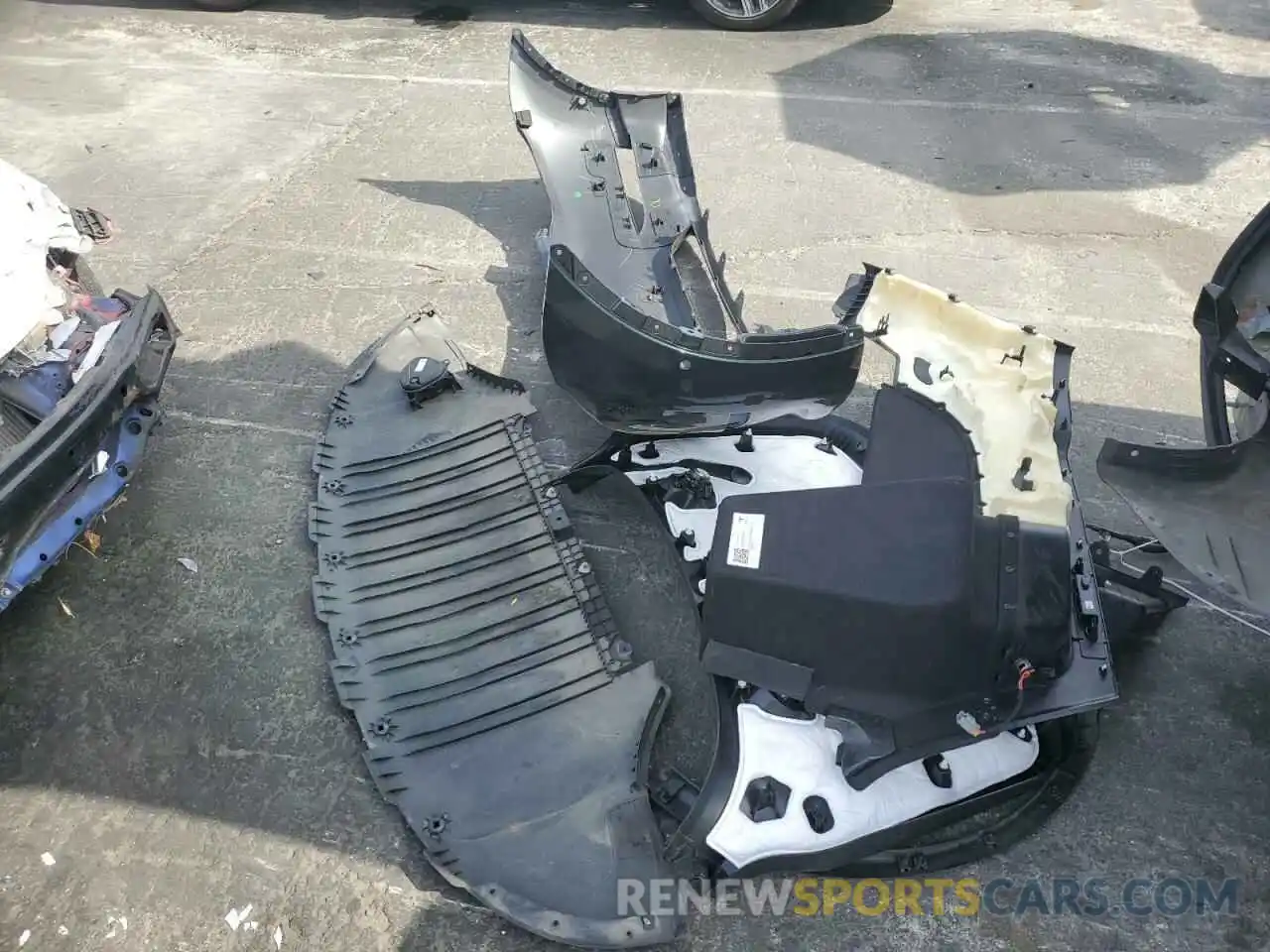 12 Photograph of a damaged car 7SAYGDEE0NF360021 TESLA MODEL Y 2022