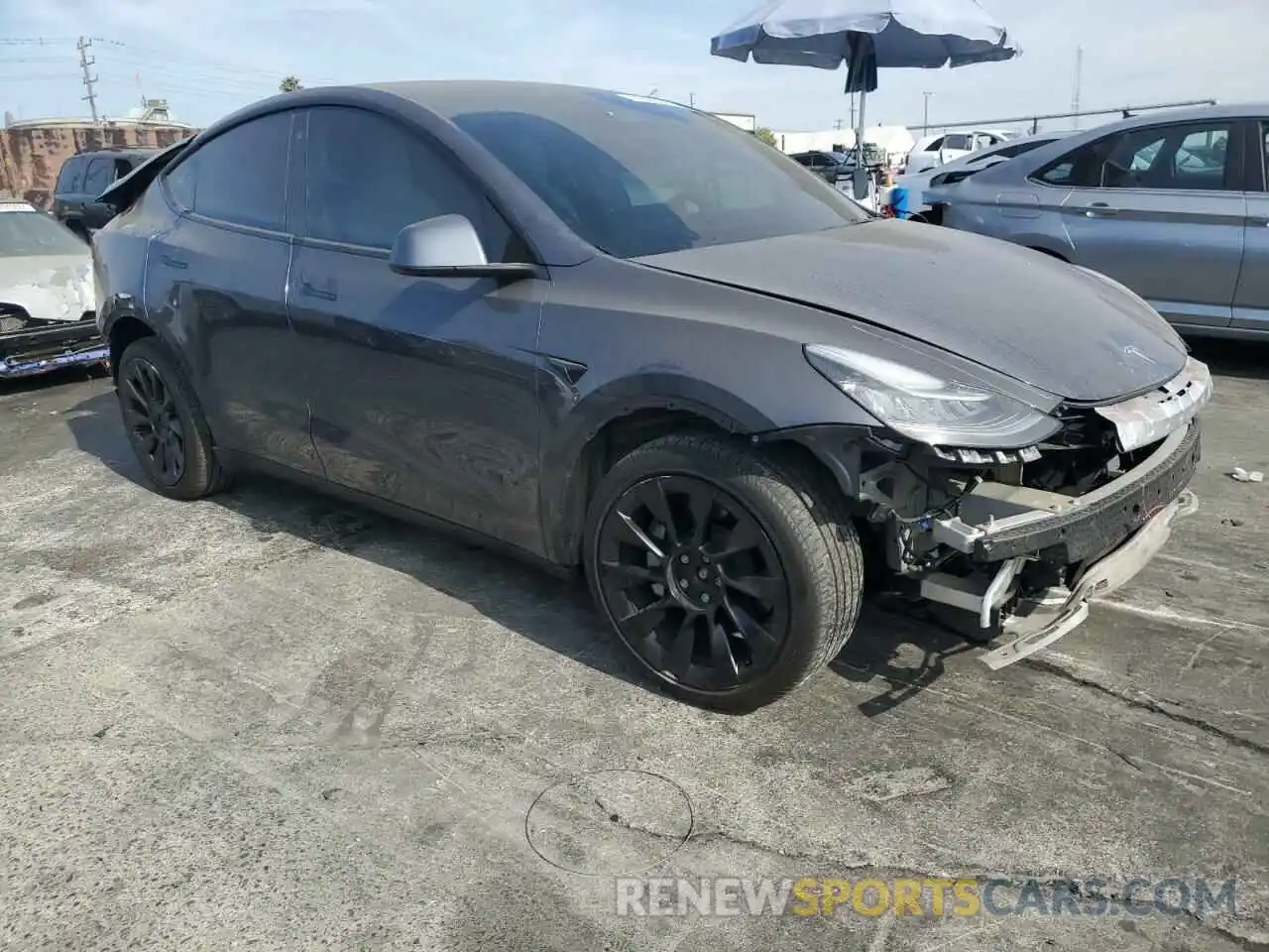 4 Photograph of a damaged car 7SAYGDEE0NF360021 TESLA MODEL Y 2022