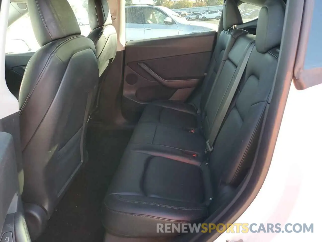 10 Photograph of a damaged car 7SAYGDEE0NF360312 TESLA MODEL Y 2022