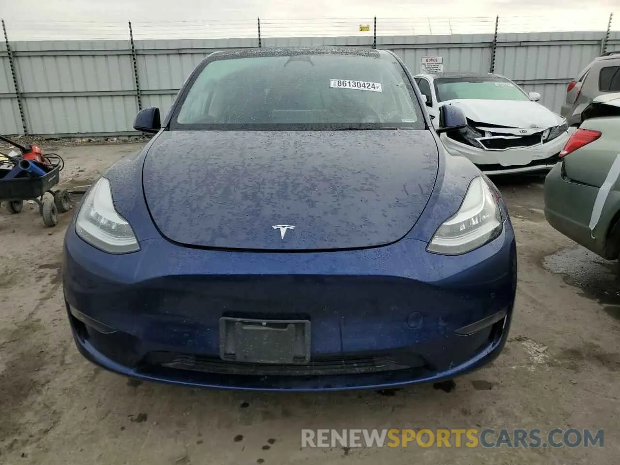 5 Photograph of a damaged car 7SAYGDEE0NF386750 TESLA MODEL Y 2022