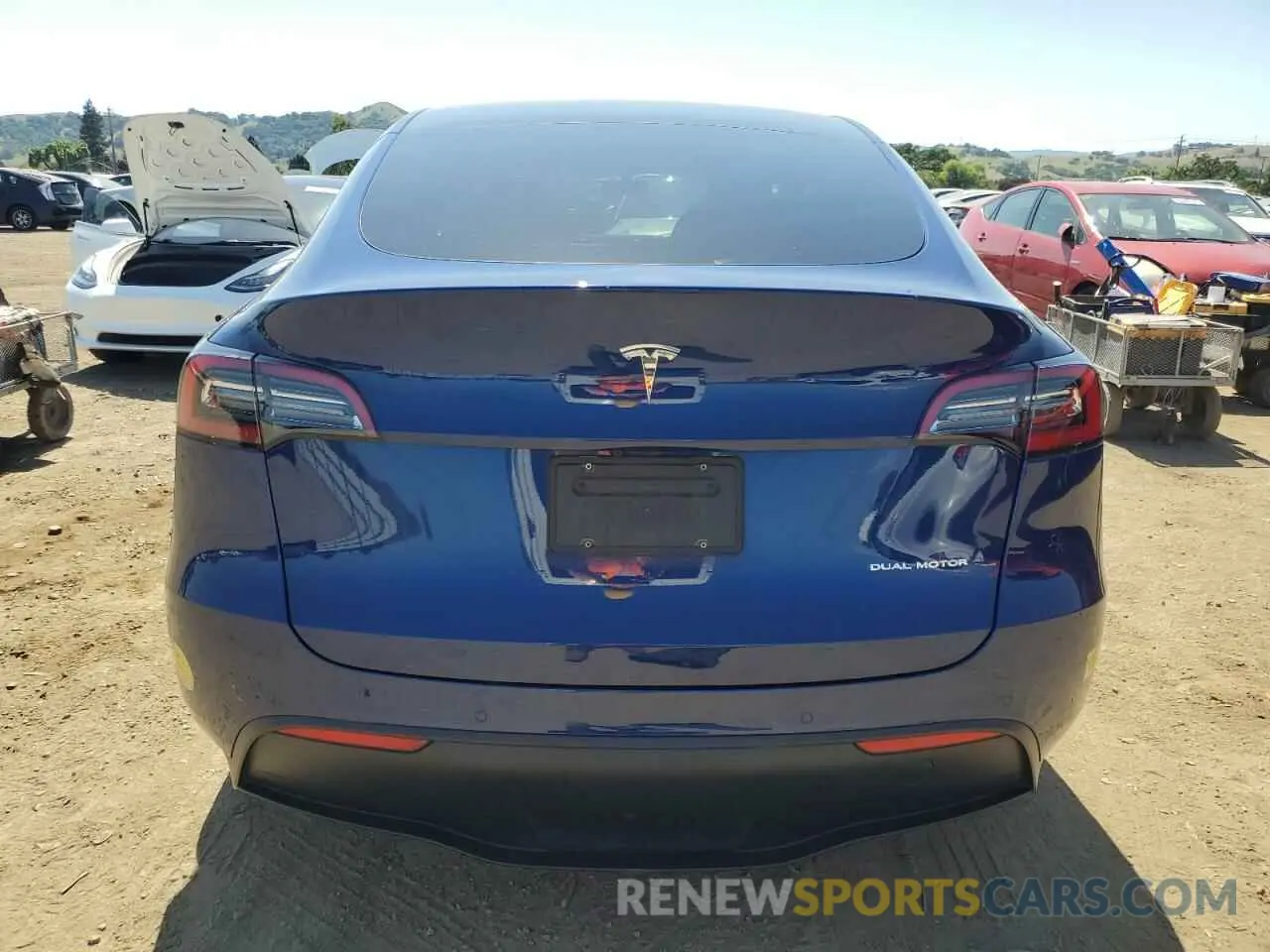 6 Photograph of a damaged car 7SAYGDEE0NF394105 TESLA MODEL Y 2022
