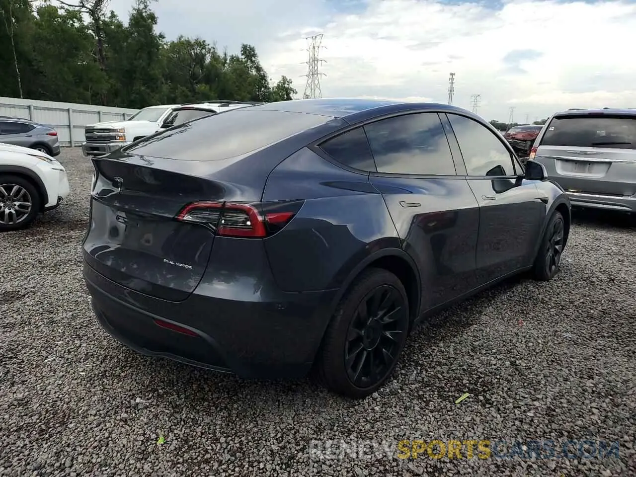3 Photograph of a damaged car 7SAYGDEE0NF413252 TESLA MODEL Y 2022