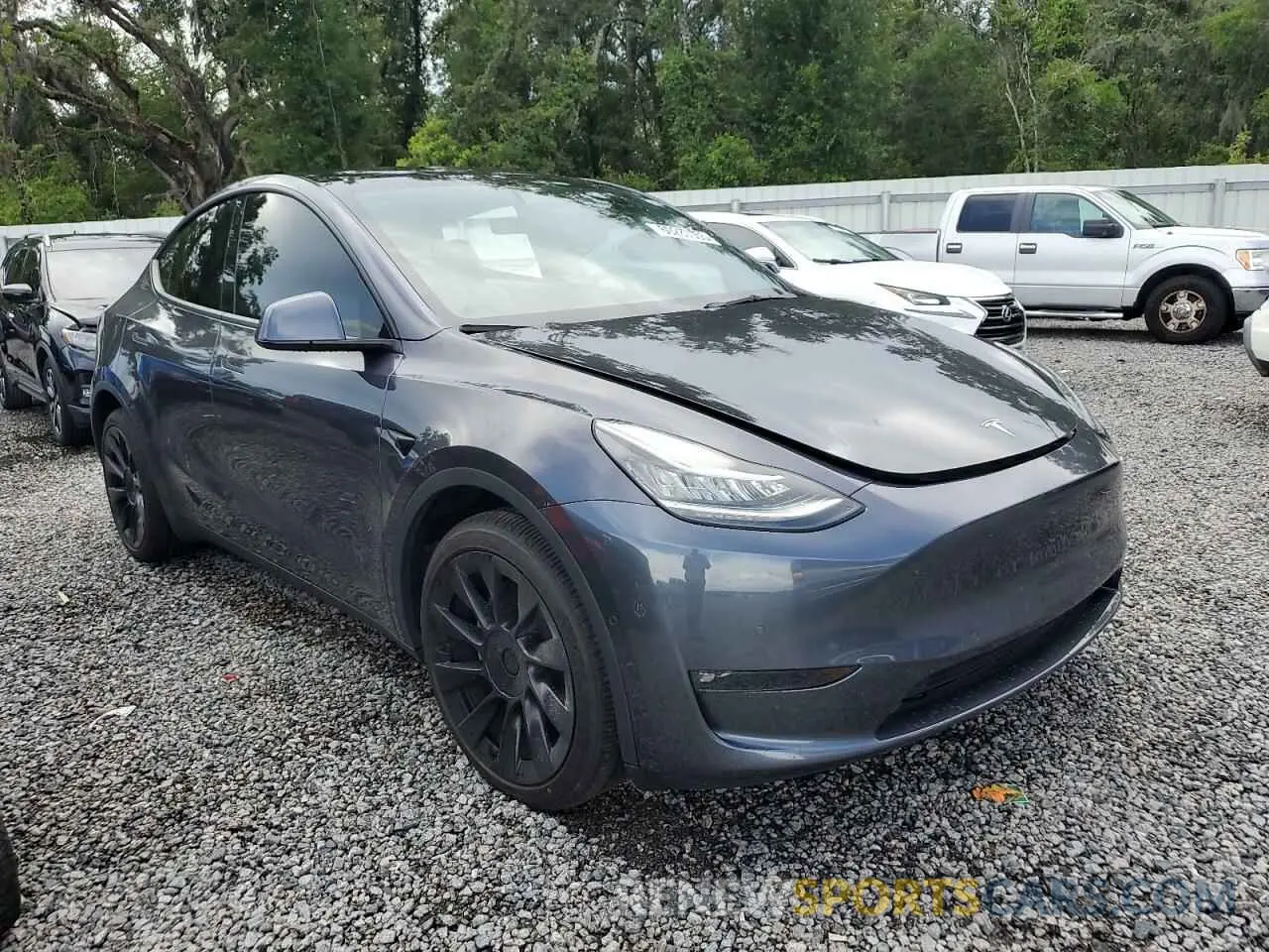 4 Photograph of a damaged car 7SAYGDEE0NF413252 TESLA MODEL Y 2022