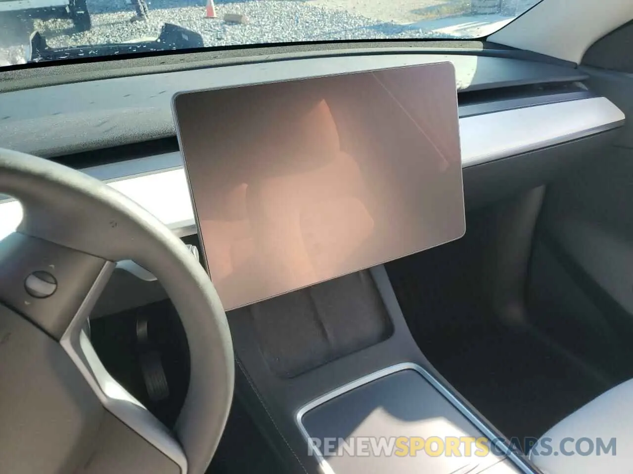 9 Photograph of a damaged car 7SAYGDEE0NF419214 TESLA MODEL Y 2022