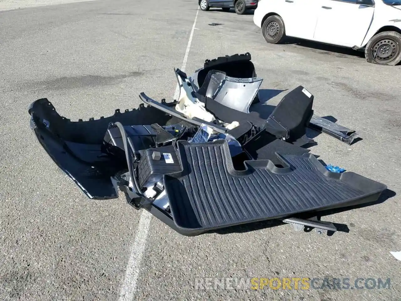 12 Photograph of a damaged car 7SAYGDEE0NF423232 TESLA MODEL Y 2022