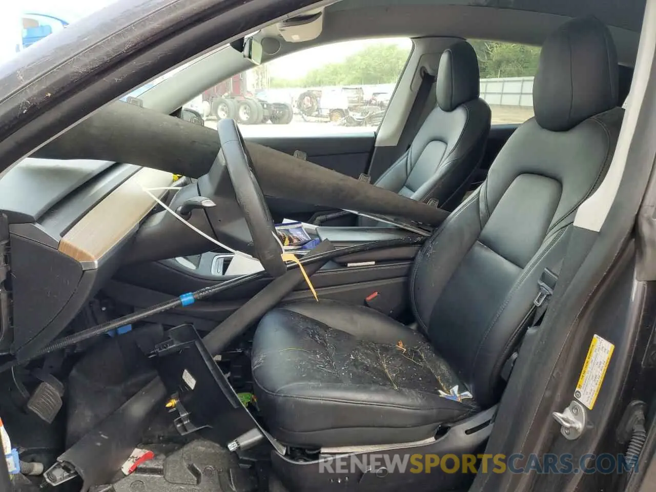 7 Photograph of a damaged car 7SAYGDEE0NF426745 TESLA MODEL Y 2022