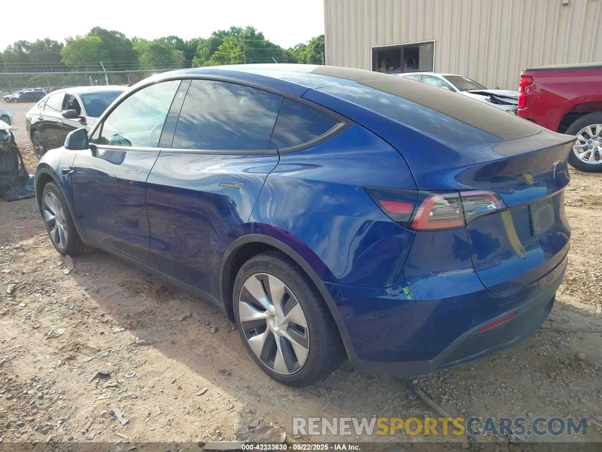 3 Photograph of a damaged car 7SAYGDEE0NF429399 TESLA MODEL Y 2022
