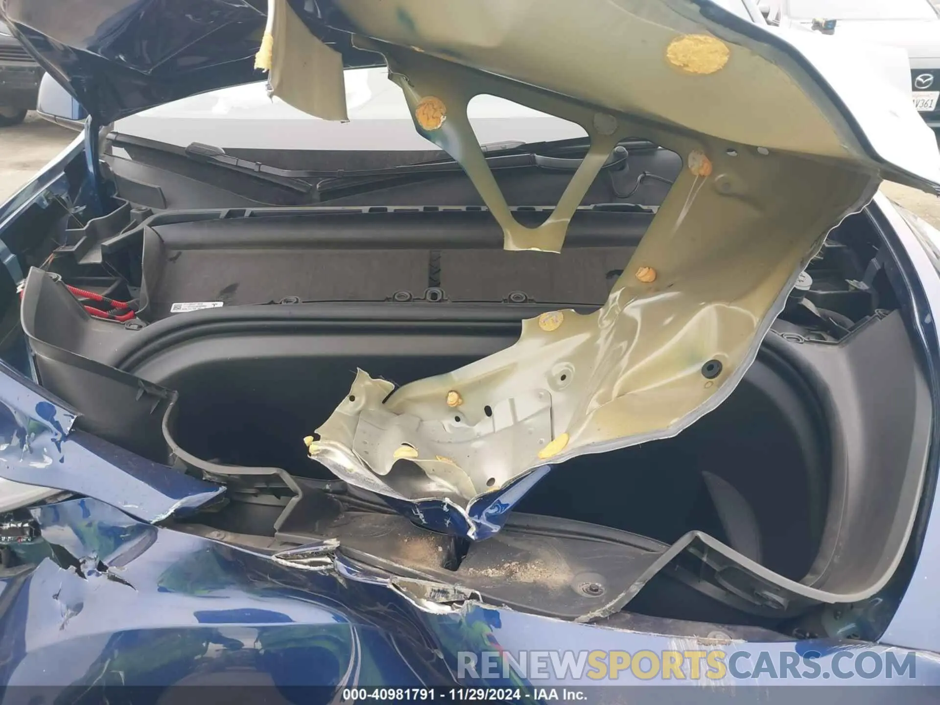 10 Photograph of a damaged car 7SAYGDEE0NF439009 TESLA MODEL Y 2022