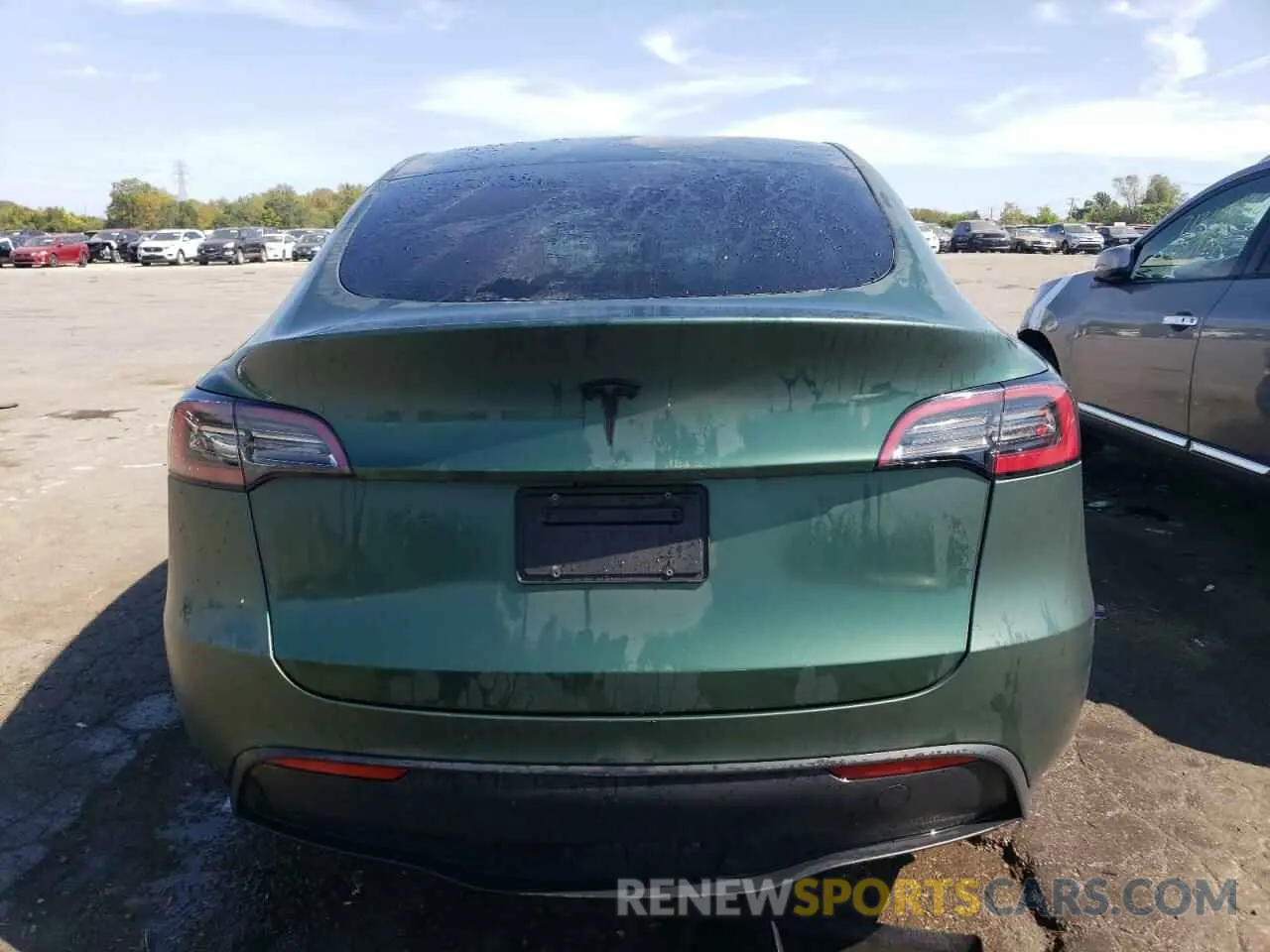 6 Photograph of a damaged car 7SAYGDEE0NF446218 TESLA MODEL Y 2022