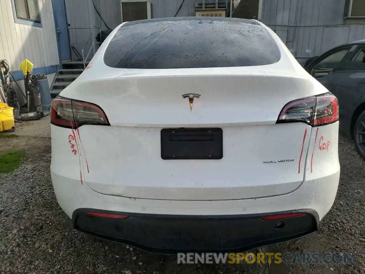 6 Photograph of a damaged car 7SAYGDEE0NF461740 TESLA MODEL Y 2022