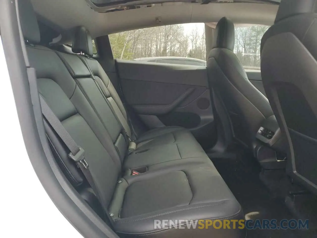 10 Photograph of a damaged car 7SAYGDEE0NF532502 TESLA MODEL Y 2022