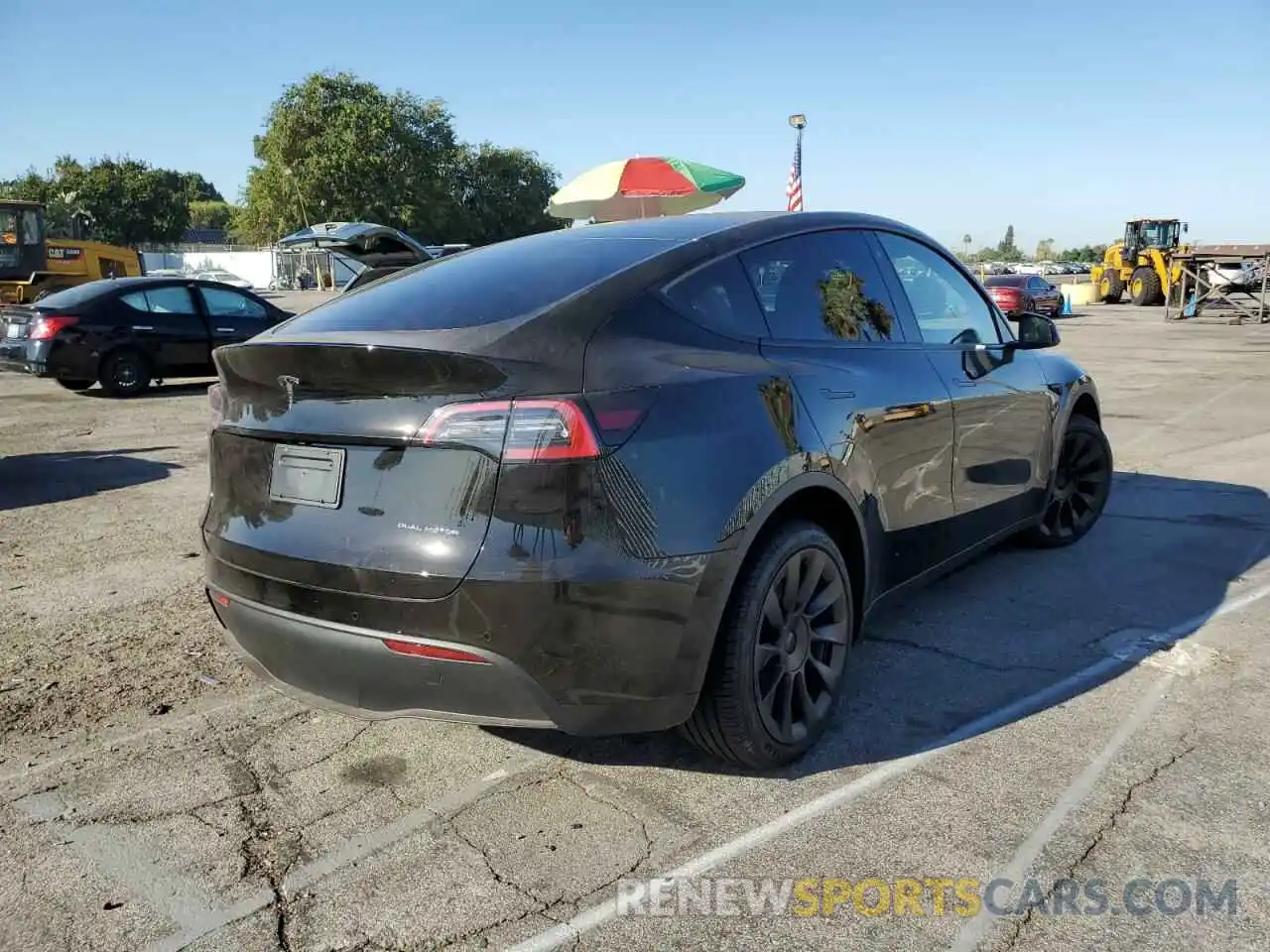 4 Photograph of a damaged car 7SAYGDEE0NF535397 TESLA MODEL Y 2022