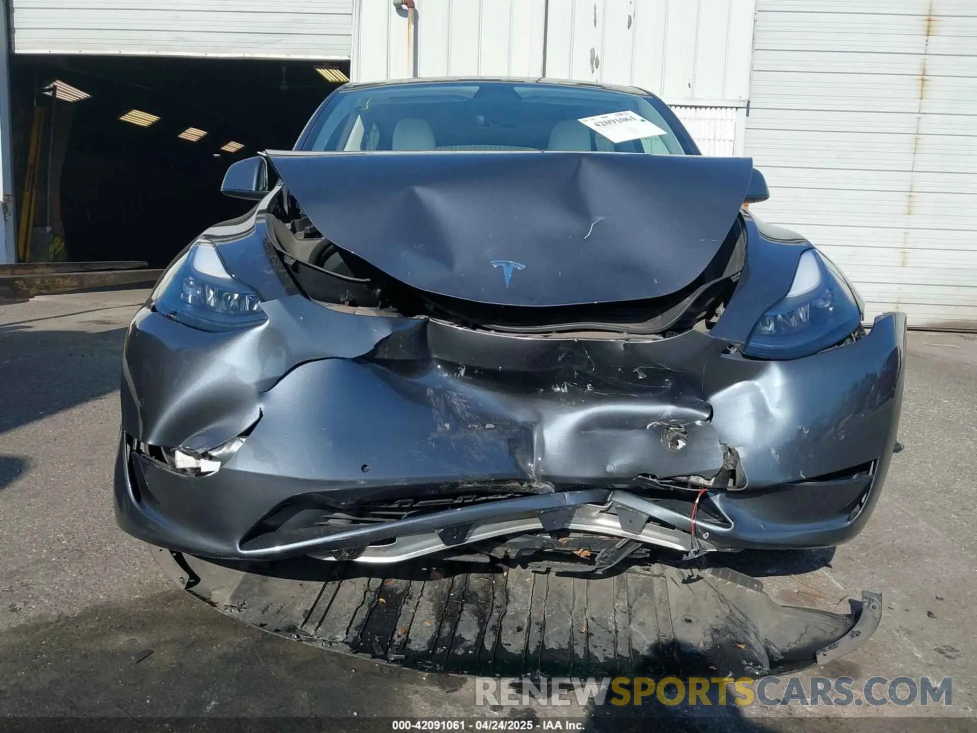 6 Photograph of a damaged car 7SAYGDEE0NF563331 TESLA MODEL Y 2022