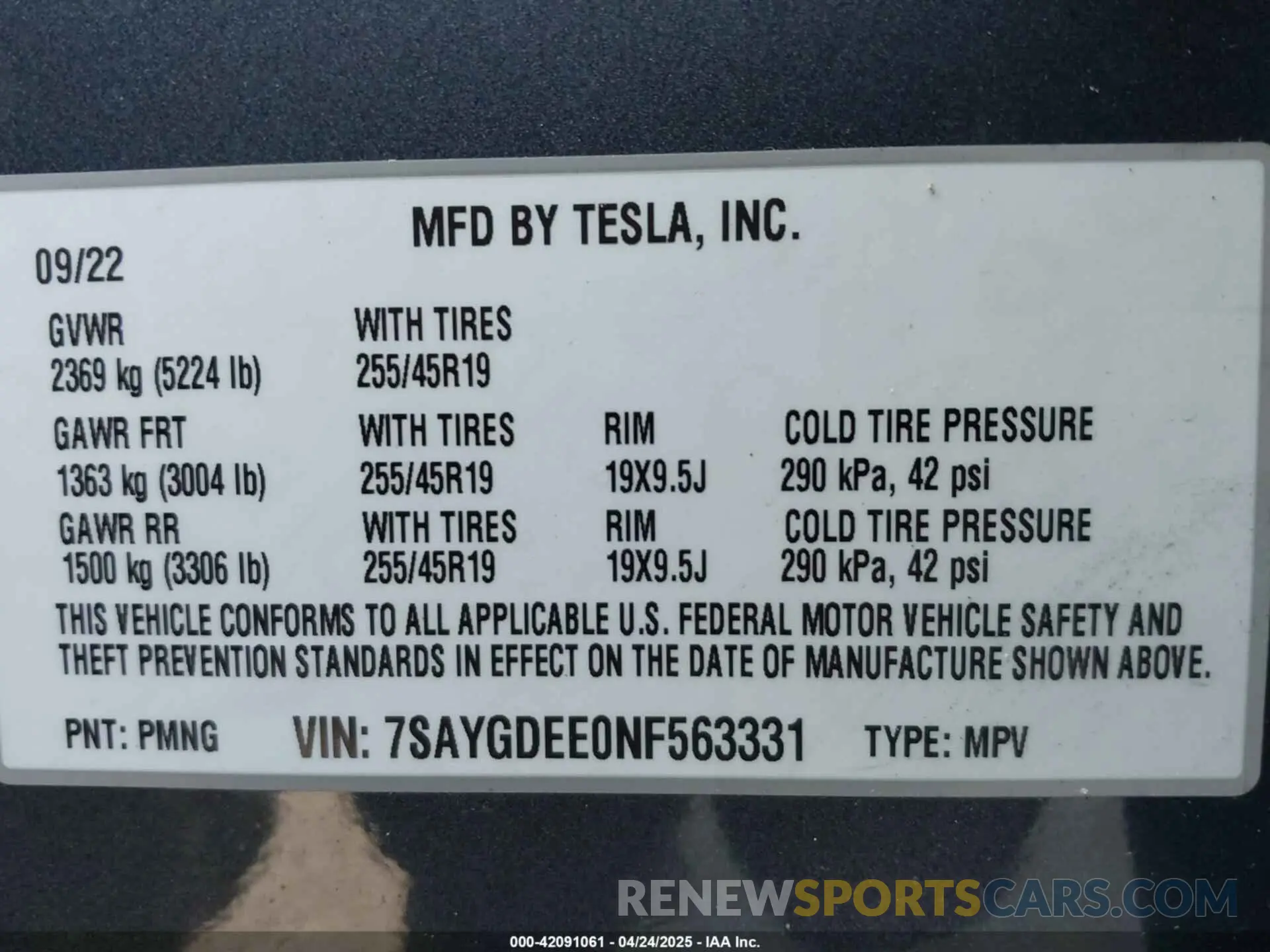 9 Photograph of a damaged car 7SAYGDEE0NF563331 TESLA MODEL Y 2022