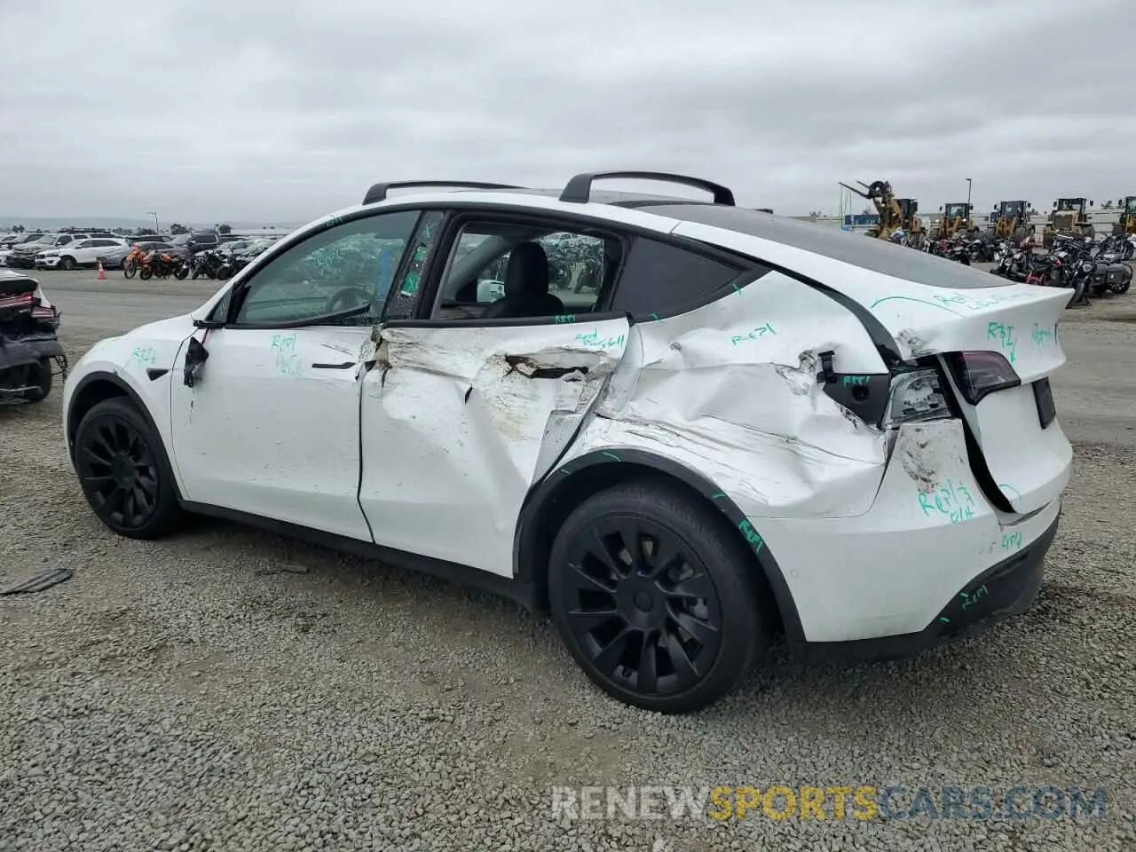 2 Photograph of a damaged car 7SAYGDEE0NF572174 TESLA MODEL Y 2022