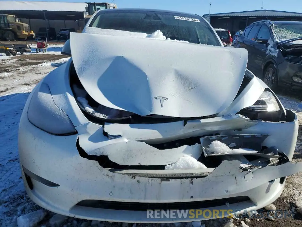 5 Photograph of a damaged car 7SAYGDEE1NA009664 TESLA MODEL Y 2022