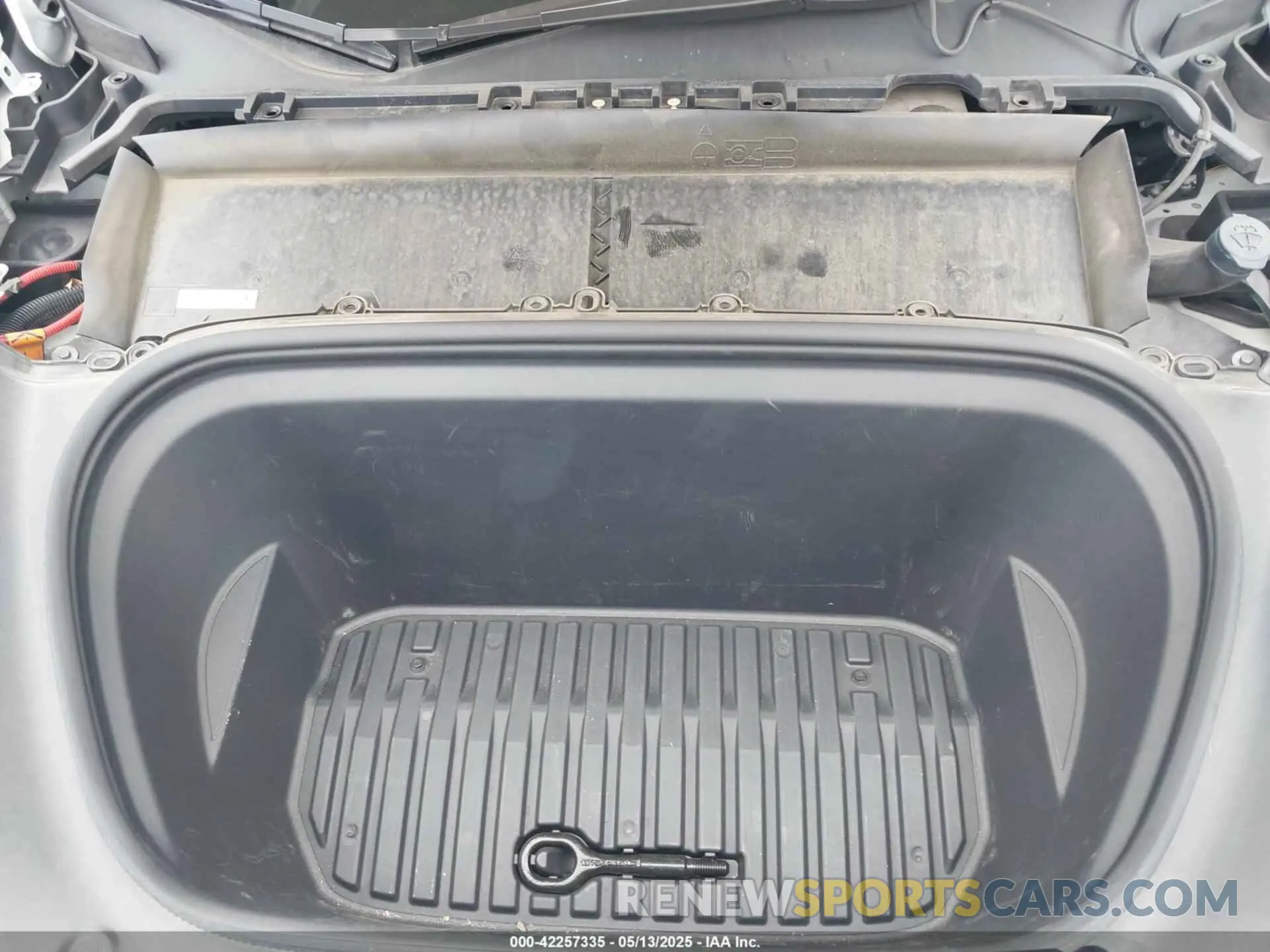 10 Photograph of a damaged car 7SAYGDEE1NA021054 TESLA MODEL Y 2022