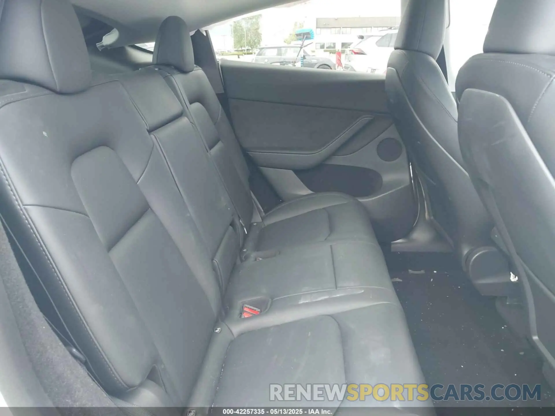 8 Photograph of a damaged car 7SAYGDEE1NA021054 TESLA MODEL Y 2022