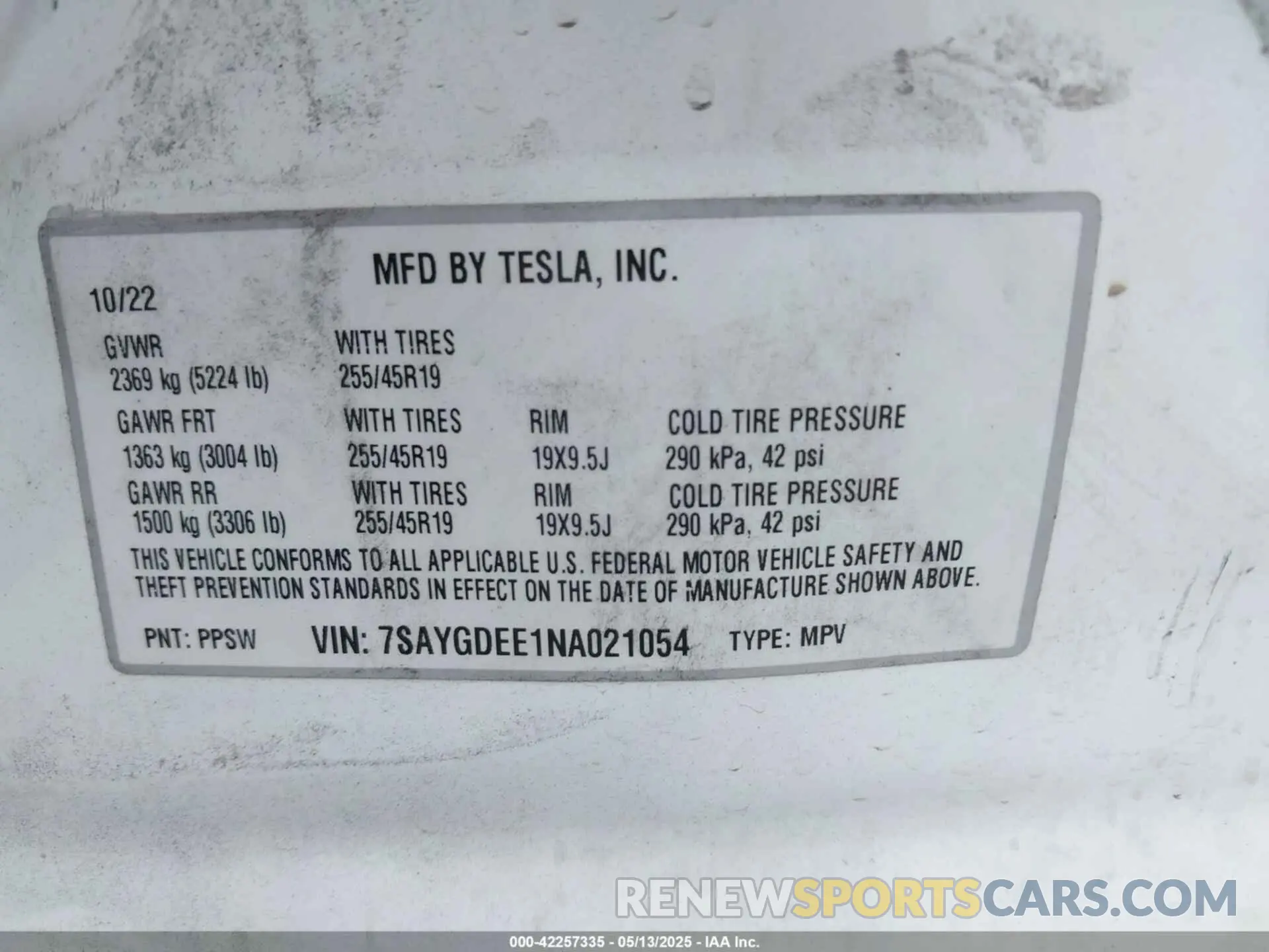 9 Photograph of a damaged car 7SAYGDEE1NA021054 TESLA MODEL Y 2022