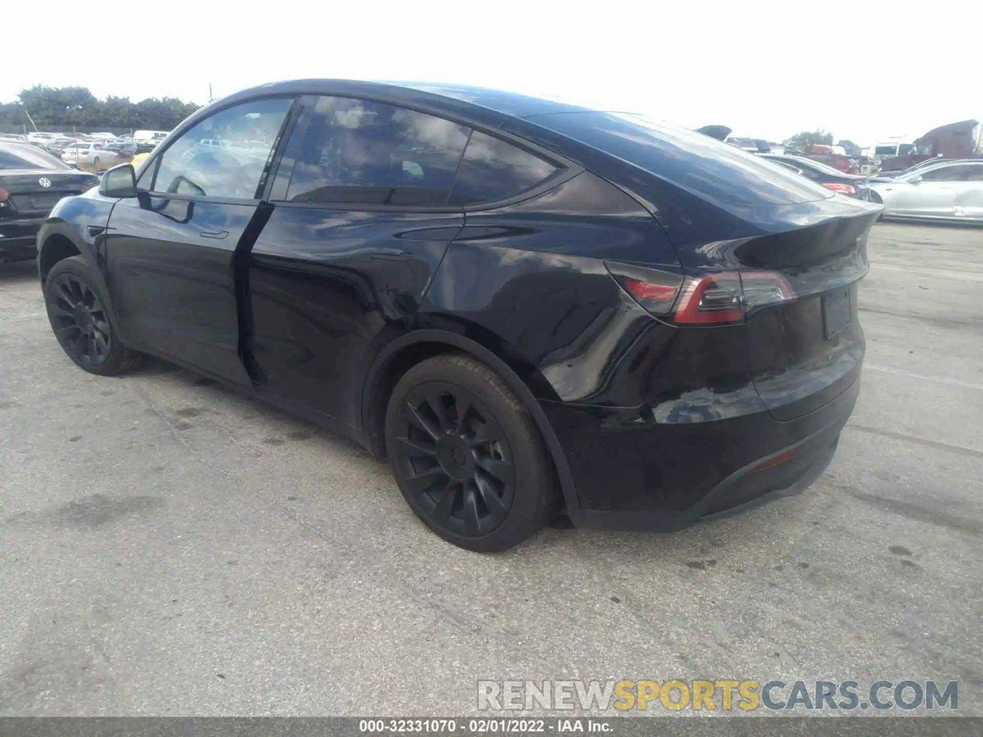 3 Photograph of a damaged car 7SAYGDEE1NF310504 TESLA MODEL Y 2022