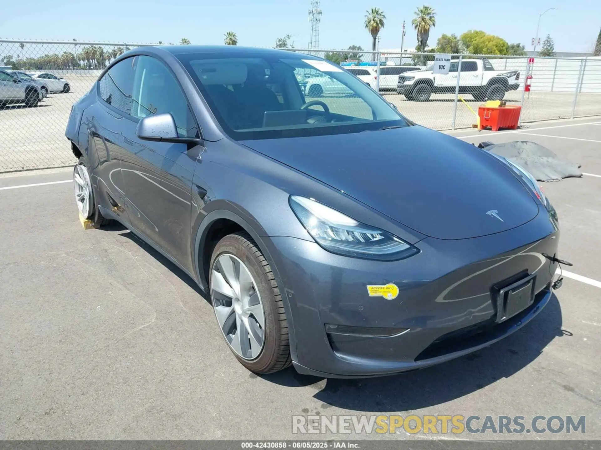 1 Photograph of a damaged car 7SAYGDEE1NF312334 TESLA MODEL Y 2022