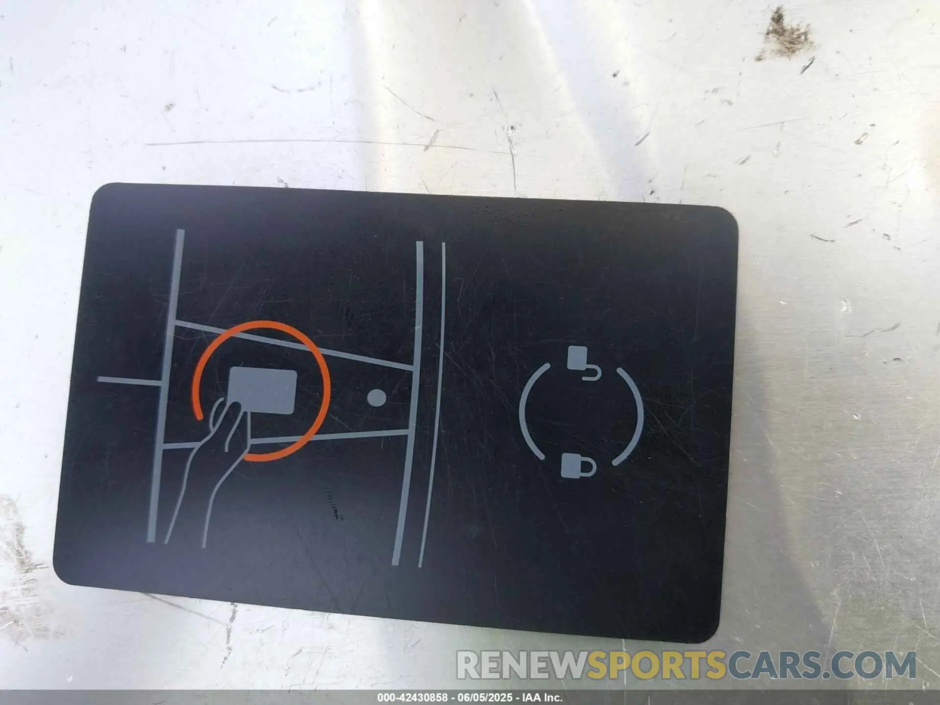 11 Photograph of a damaged car 7SAYGDEE1NF312334 TESLA MODEL Y 2022