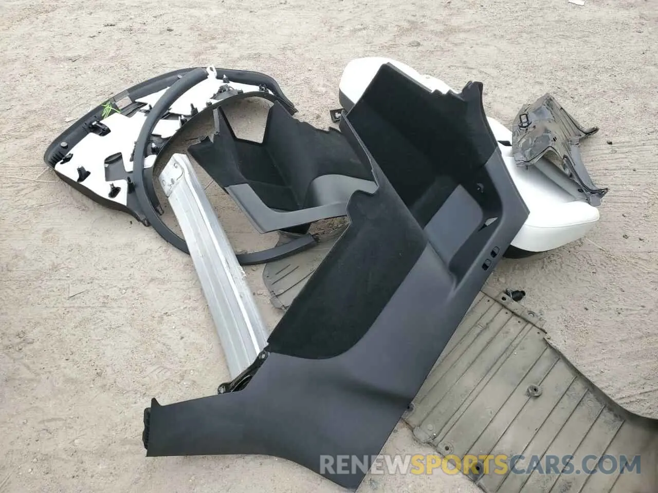 13 Photograph of a damaged car 7SAYGDEE1NF315198 TESLA MODEL Y 2022
