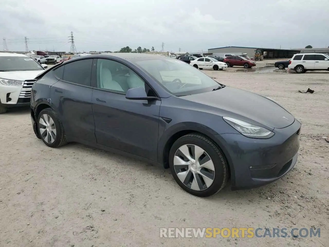 4 Photograph of a damaged car 7SAYGDEE1NF315198 TESLA MODEL Y 2022