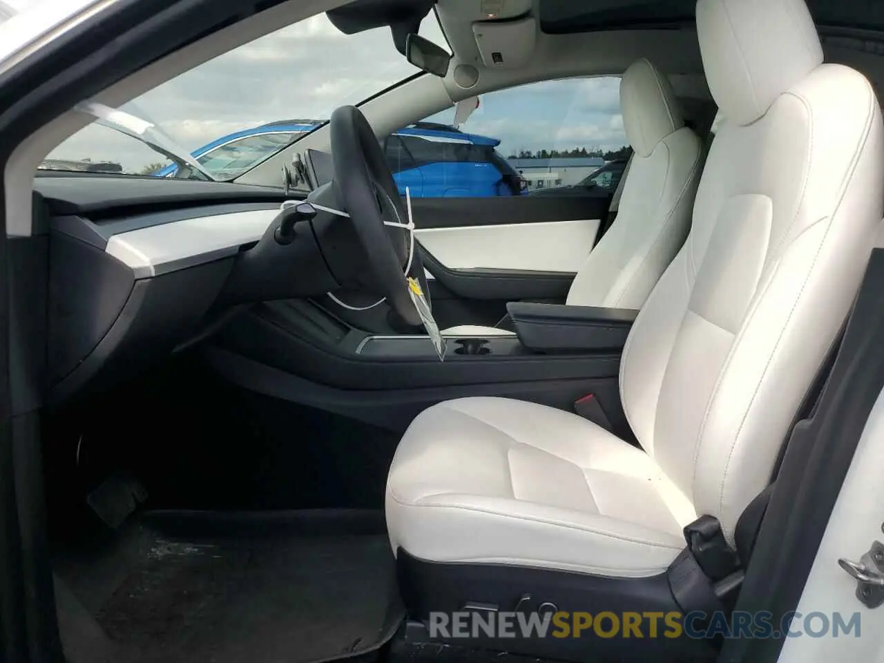 7 Photograph of a damaged car 7SAYGDEE1NF319221 TESLA MODEL Y 2022