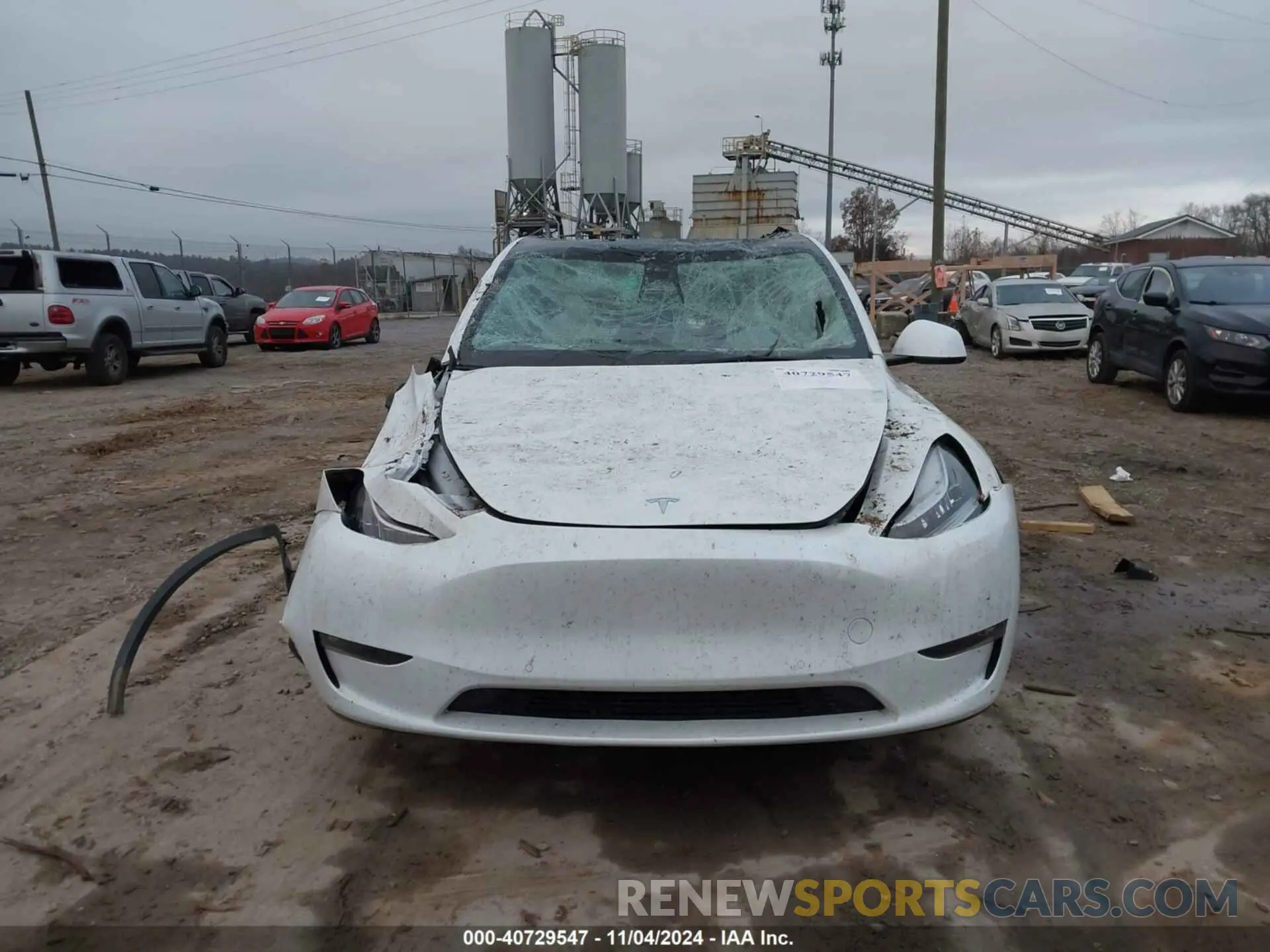 12 Photograph of a damaged car 7SAYGDEE1NF337878 TESLA MODEL Y 2022