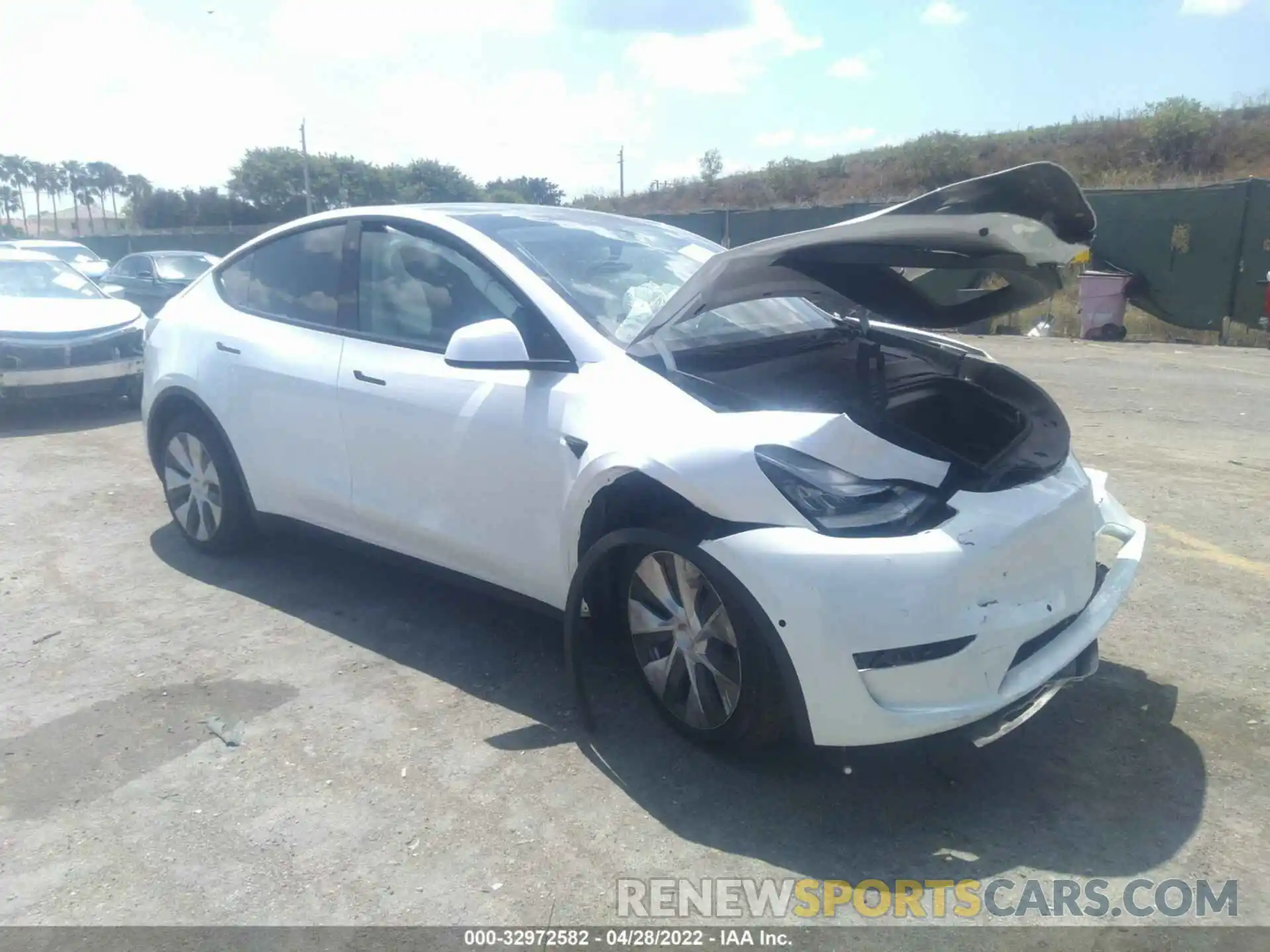 1 Photograph of a damaged car 7SAYGDEE1NF354597 TESLA MODEL Y 2022