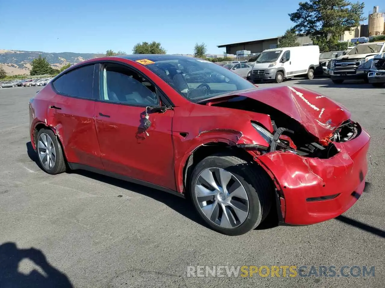 4 Photograph of a damaged car 7SAYGDEE1NF356222 TESLA MODEL Y 2022