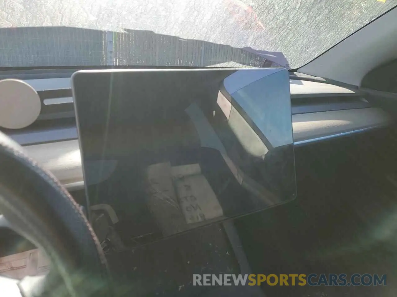 9 Photograph of a damaged car 7SAYGDEE1NF356222 TESLA MODEL Y 2022