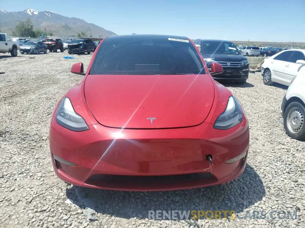 5 Photograph of a damaged car 7SAYGDEE1NF360058 TESLA MODEL Y 2022