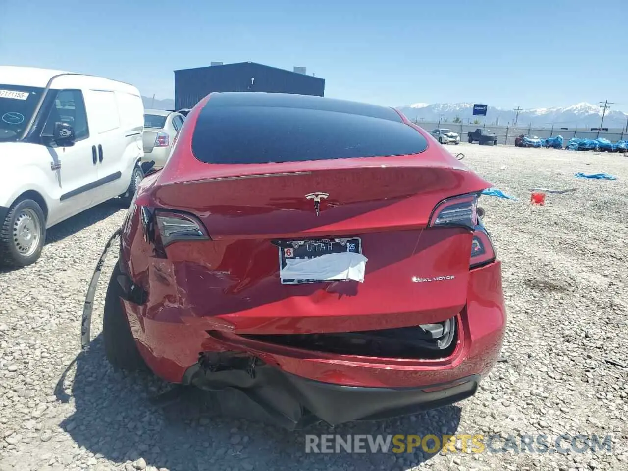 6 Photograph of a damaged car 7SAYGDEE1NF360058 TESLA MODEL Y 2022