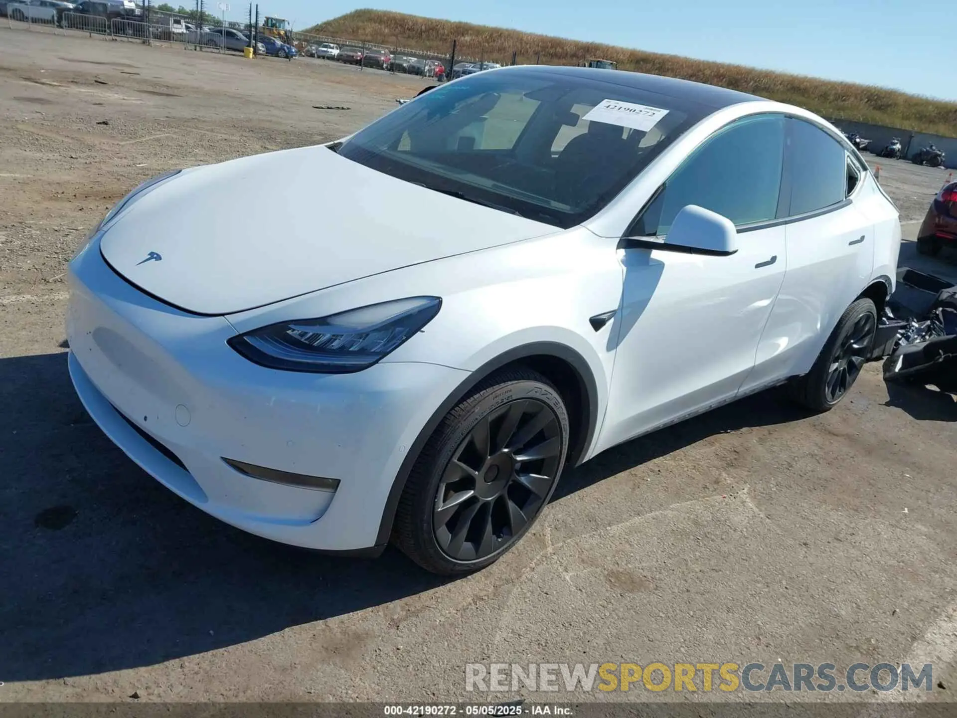 2 Photograph of a damaged car 7SAYGDEE1NF364241 TESLA MODEL Y 2022
