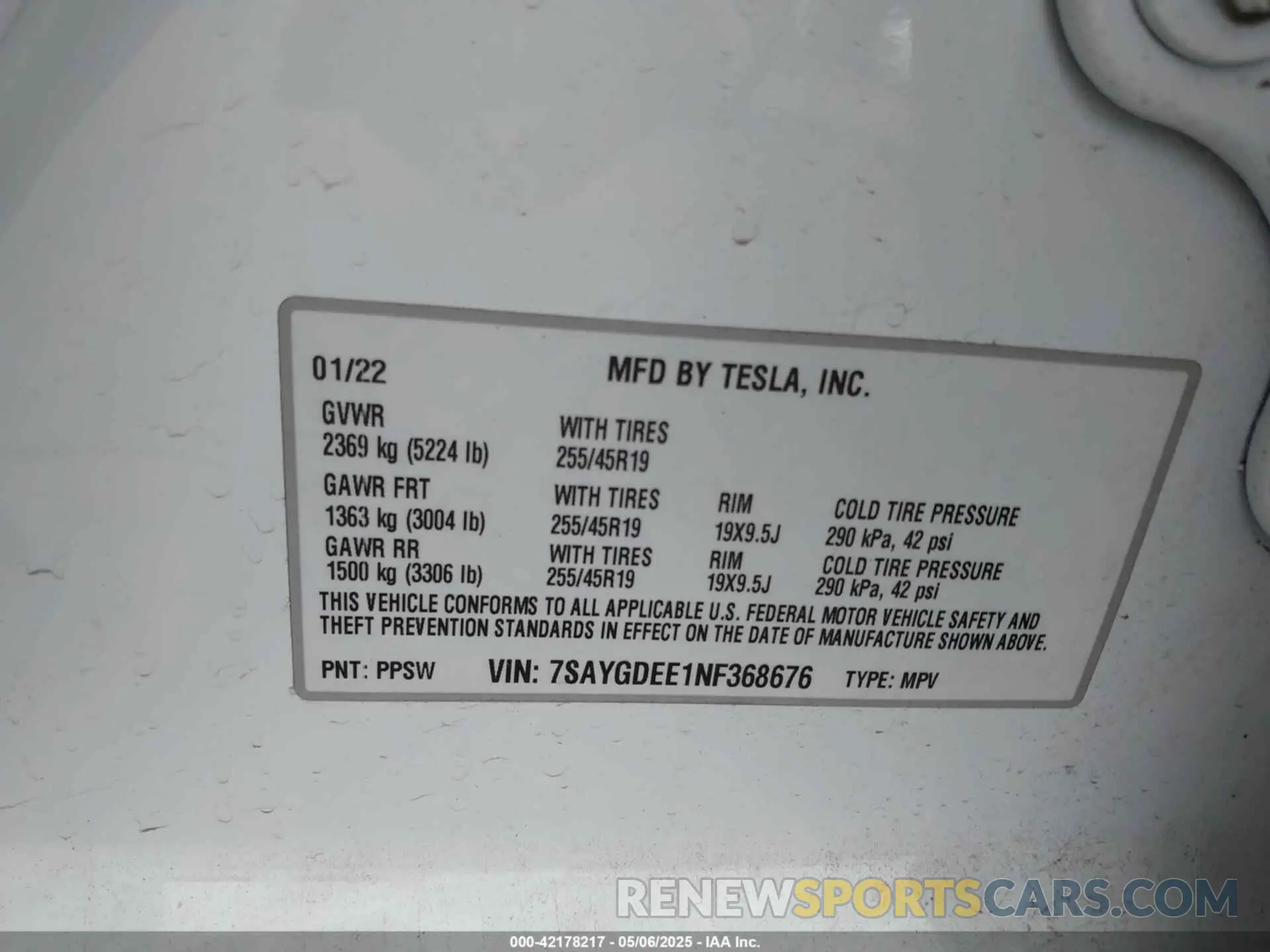 9 Photograph of a damaged car 7SAYGDEE1NF368676 TESLA MODEL Y 2022